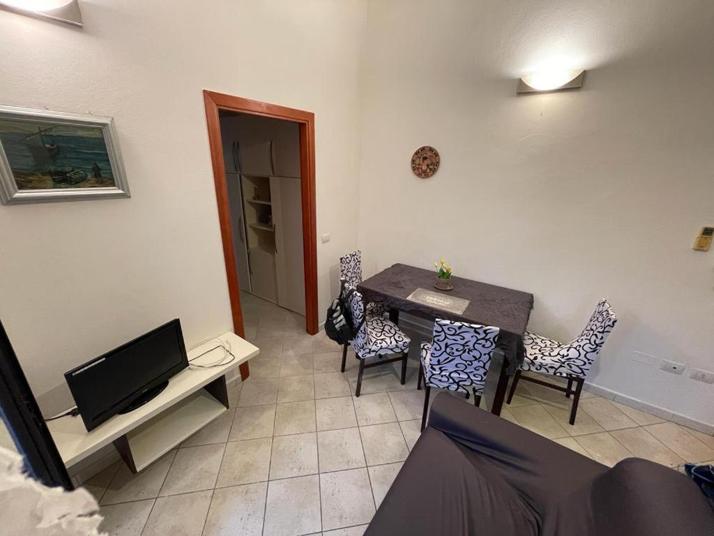 Appartamento Al Mare บอซามารีนา ภายนอก รูปภาพ