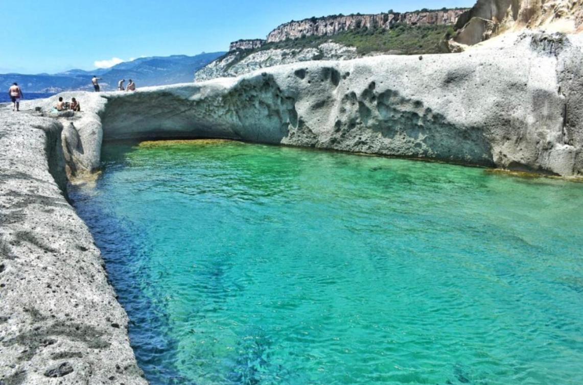 Appartamento Al Mare บอซามารีนา ภายนอก รูปภาพ